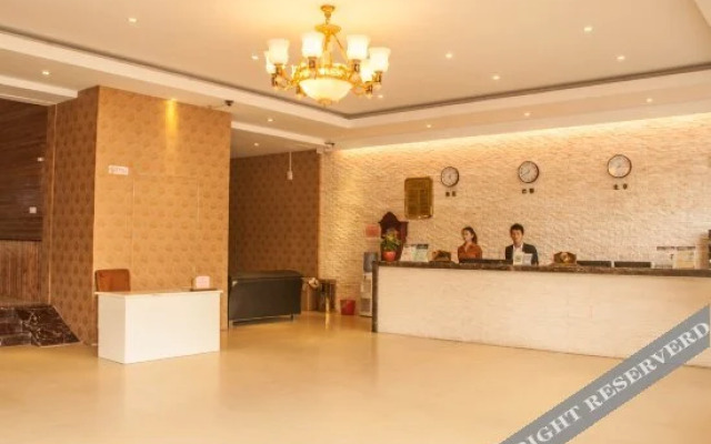 Xiamen Longzhou Business Hotel