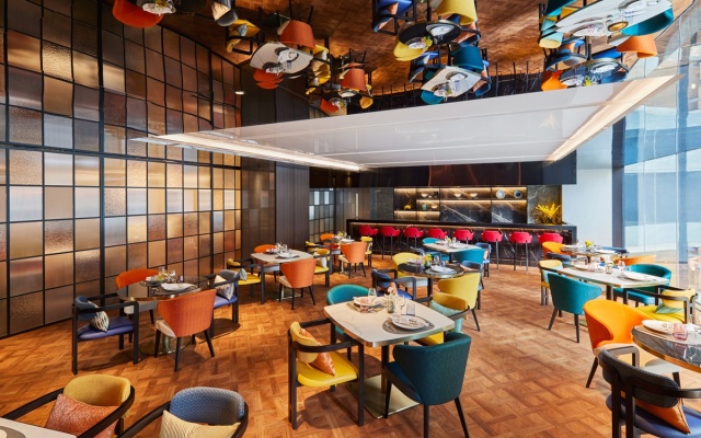 Prince, Marco Polo Hotel