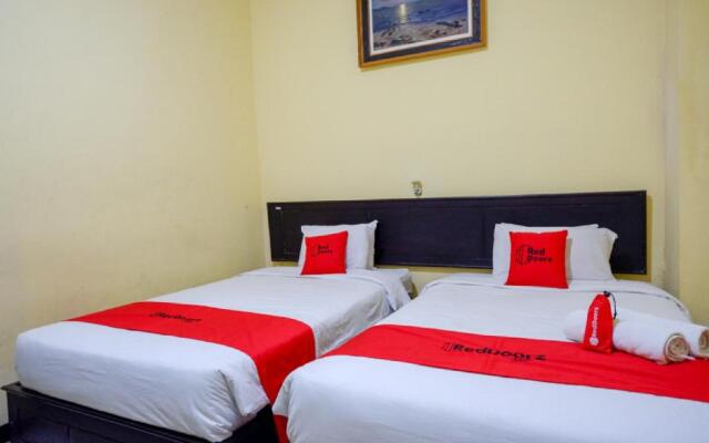 RedDoorz near Citraland Waterpark Kendari