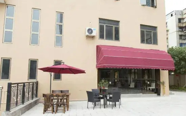 Lavande Hotel (Shantou High Speed Railway Station, MixC Mall Branch)