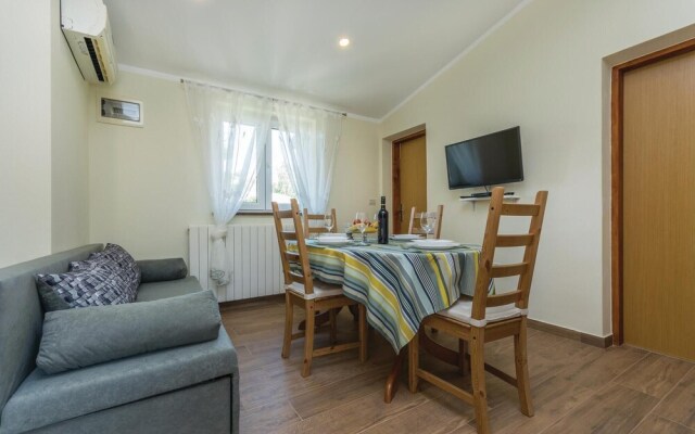 Stunning Home in Kastelir With Wifi and 2 Bedrooms