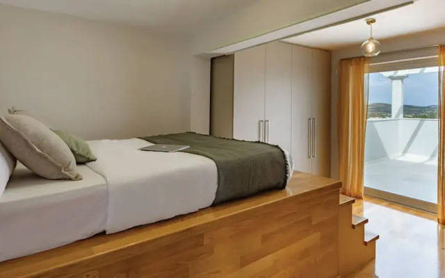 Akali apartment Airport by Airstay