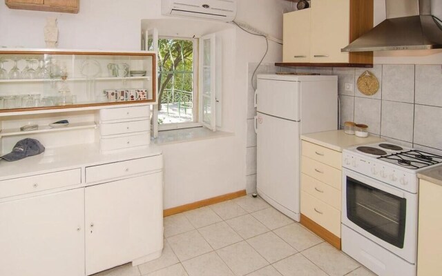 Stunning Home in Viganj With Wifi and 4 Bedrooms