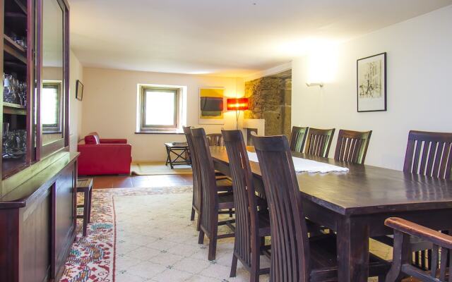 Liiiving in Caminha - Oak Tree Chill