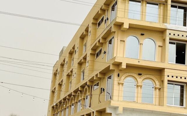 Overseas Hotel And Suites