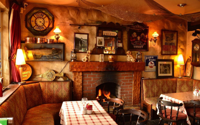 Fairhill House Hotel