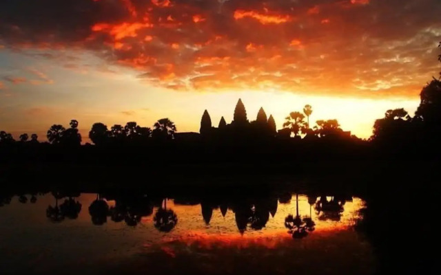 Authentic Cambodian Angkor Cottage