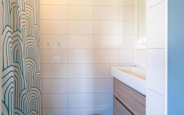 Modern Holiday Home in Scherpenisse With Garden