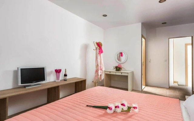 Afantou Beach Villa