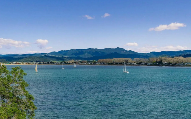 Seaview Serenity- Whitianga Holiday Home