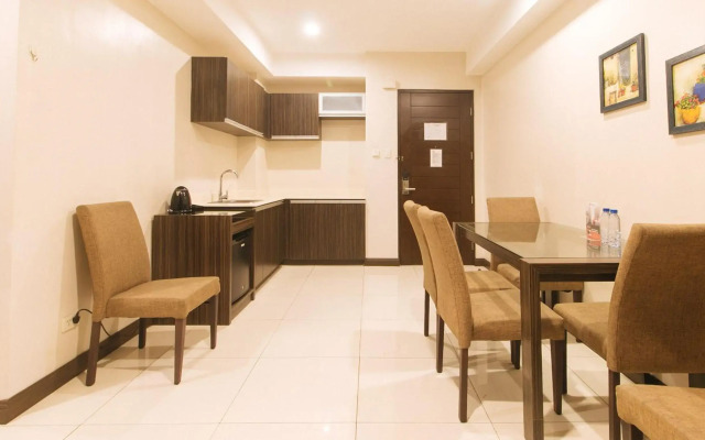 West Avenue Suites