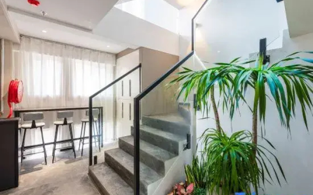 Slow Time Xiaozhu Homestay(Zhongshan Road Ferry Terminal Store)