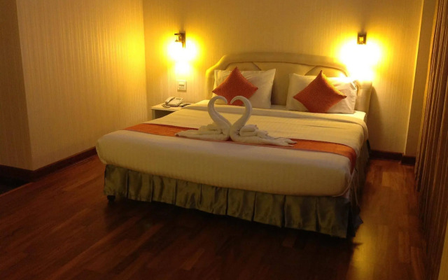 Korat Hotel (SHA Plus+)