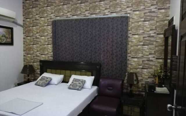 Autobahn Guest house