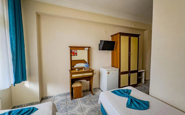 Sazak Otel