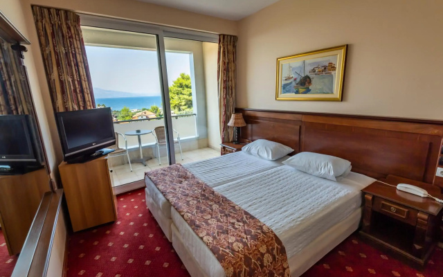 Dolphin Resort Hotel & Conference