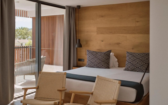 Las Gaviotas Suites Hotel
