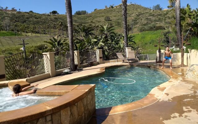 Sunshine Mountain Bed and Breakfast