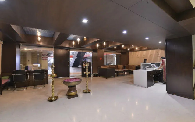 Hotel The Golden Oak Central by Citrus Prime