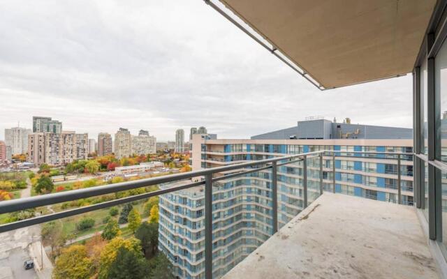 Panoramic View 2BR & 2BTH - Opp Square One Mall