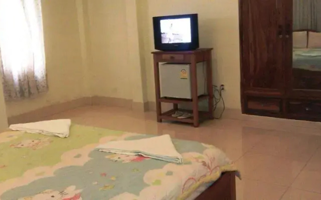 Tha La Ly Guesthouse