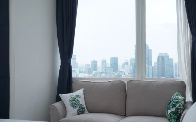 Cozy and Tranquil Studio Menteng Park Apartment