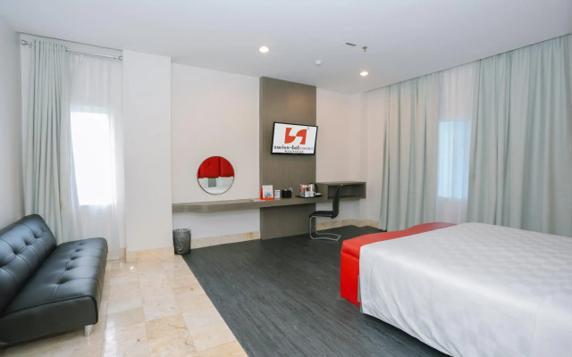 Swiss-Belcourt Makassar