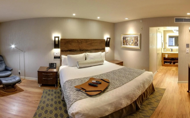 Hotel Strata