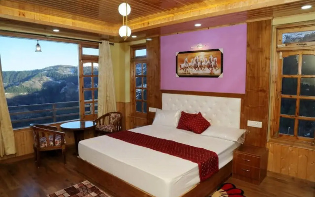 Wood Crista Retreat by Park Tree