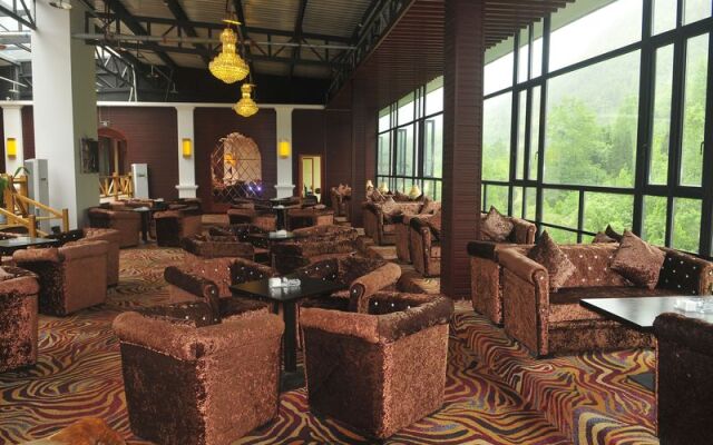 Huashuiwan No. 1 Hot Spring Hotel