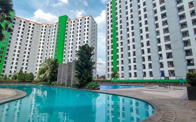 Ruang Nyaman at Apartment GreenLake View