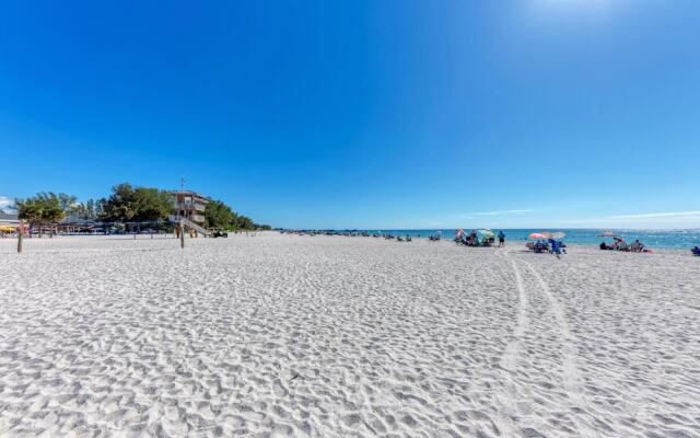 Anna Maria Island Surfside Bungalow