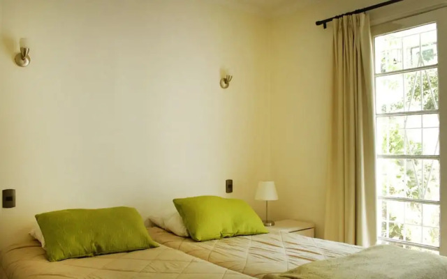 Casa y patio en mejor barrio de Santiago