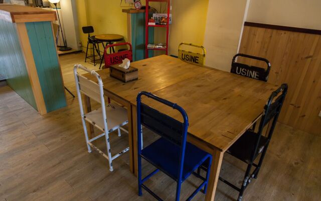 Sleeping Boot Hostel