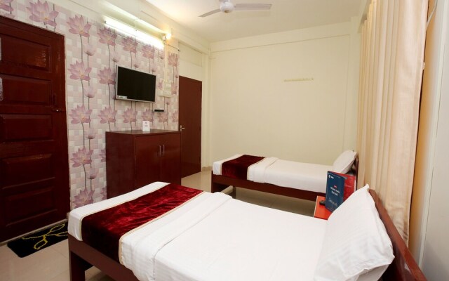 OYO 9637 Hotel Upasana Palace 2