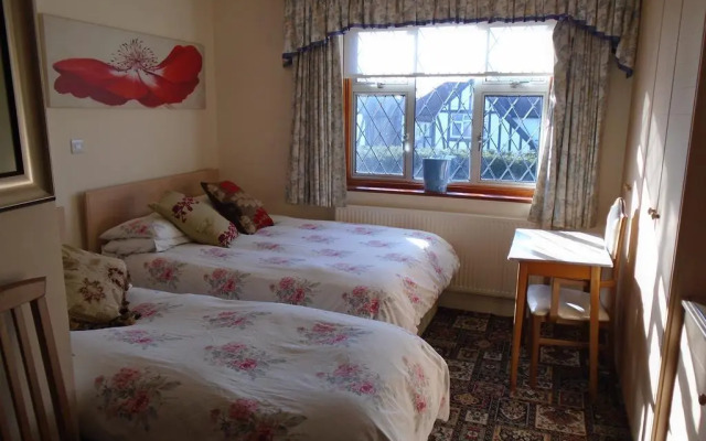 Edgware Bed and Breakfast