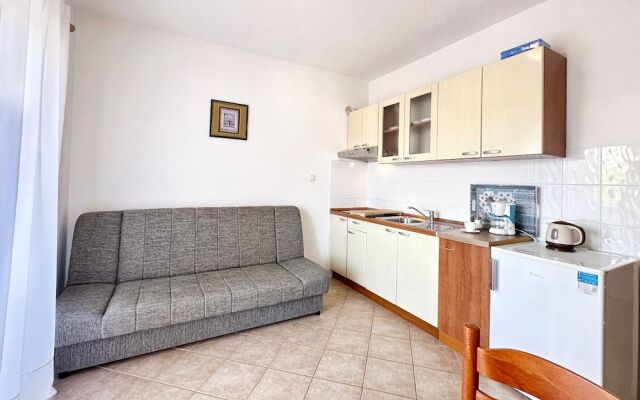 Mari - 150 m From sea - A2