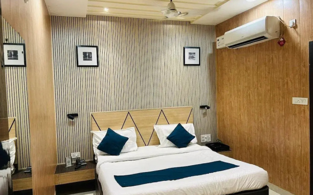 Collection O 87097 Hotel Aalishan