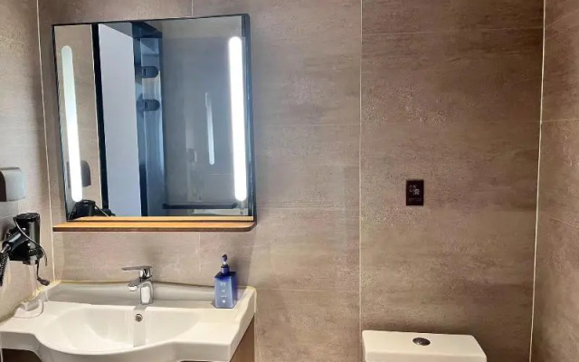 Hanting Hotel (Jiande Xin'anjiang Riverside)