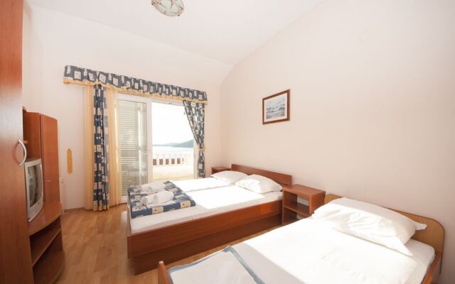 Aparthotel eM Ka
