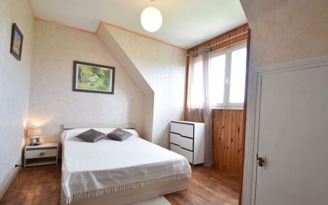 Modern Holiday Home in Clohars-carnoët With Beach Near