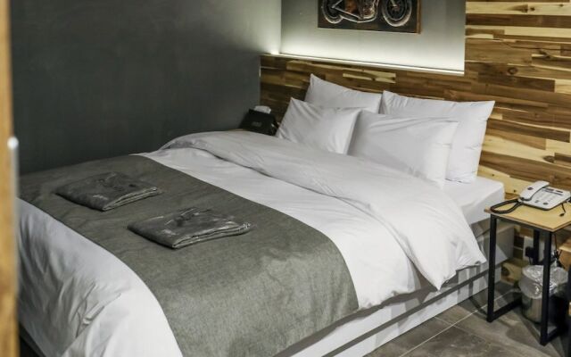 Hotel Form