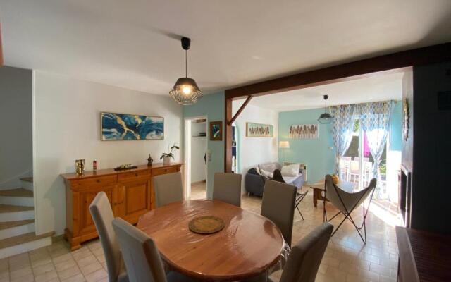 Maison avec piscine et sauna à Vire