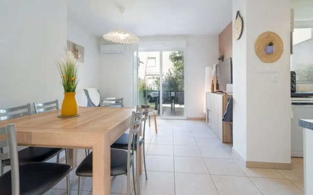 Sunny Villa Stay in Serignan