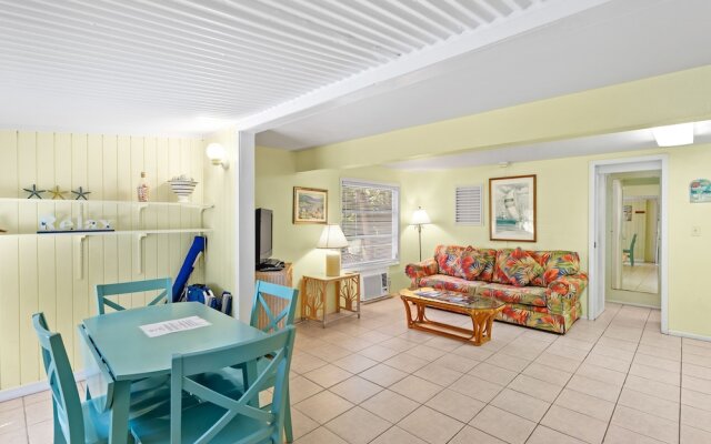 THE Palmview AND Sandpiper Inns
