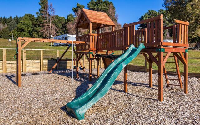 Motutere Bay Top 10 Holiday Park