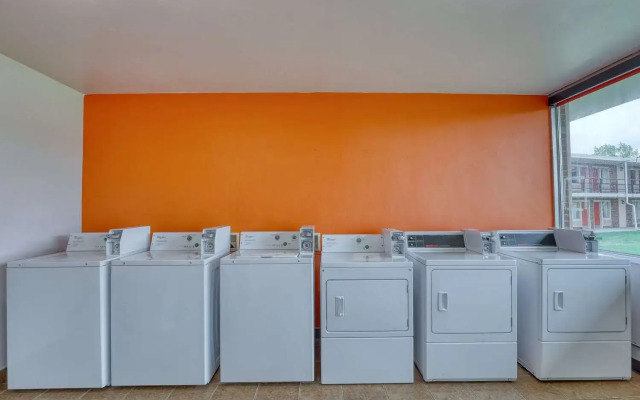 Suburban Studios Neenah-Appleton