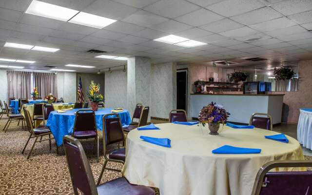 Quality Inn & Suites Fairview