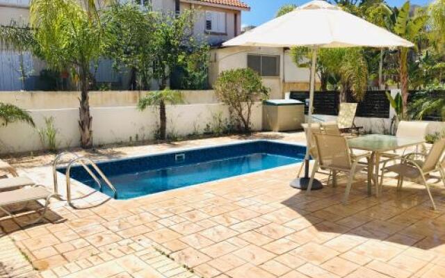 Villa Menelaos No. 25