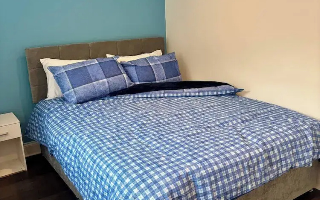 Lovely Quiet Flat Near Centre